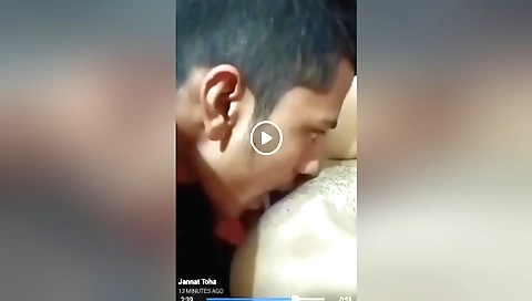 Indian teen gives her own nice handjob to her own body