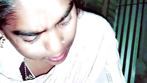 Indian teen girl gives a handjob and blowjob to her boyfriend
