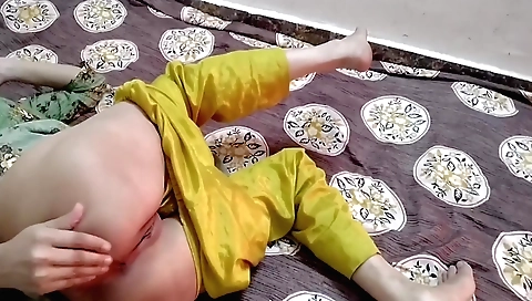 Solo stepmother shows off her body with me in the bedroom